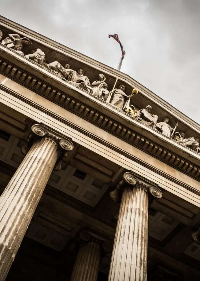 CEZA HUKUKU VE TAZMİNAT HUKUKU YÖNÜNDEN BASIN YOLUYLA HAKARETİN UNSURLARI